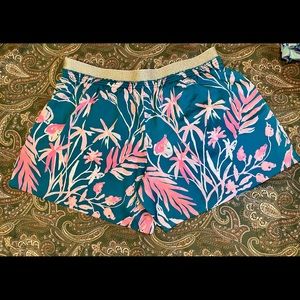 Lilly Pulitzer, size XL shorts, gold elastic waist, 4 3/4 inseam, no pockets